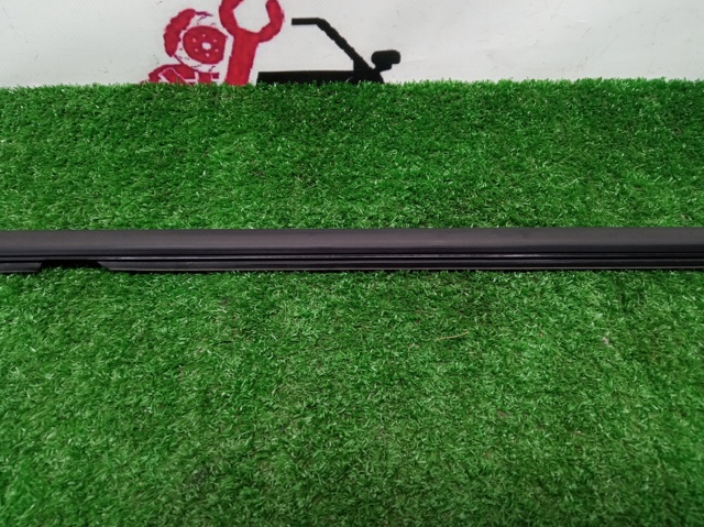 51357258293 BMW Молдинг опускного стекла двери задней левой купить в Черновцы