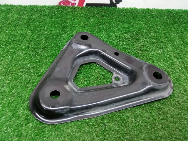NISSAN 544C56RA0B Кронштейн передней балки в наличии Чернигов