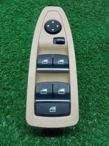 Кнопки переднего левого стекло подъемника 61319208108 BMW