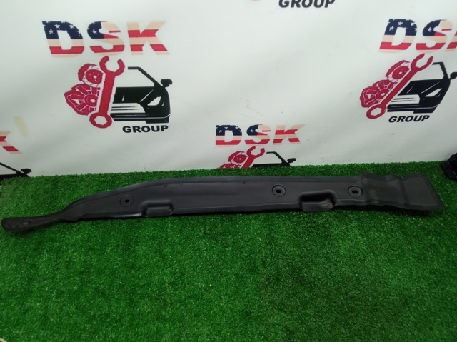 Уплотнитель арки крыла 631306RA0B NISSAN