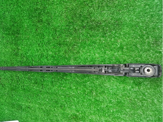 Поводок дворника заднего стекла 68197110AA CHRYSLER