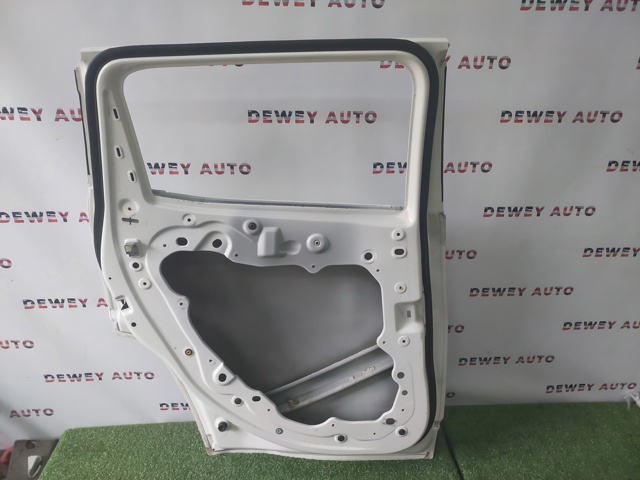 CHRYSLER 68246269AB Дверь задняя левая в наличии Черновцы