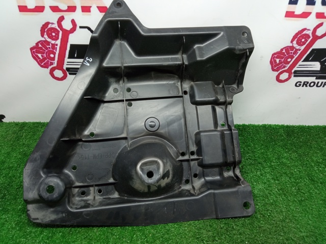 Защита днища, задняя левая 748196RR0A NISSAN