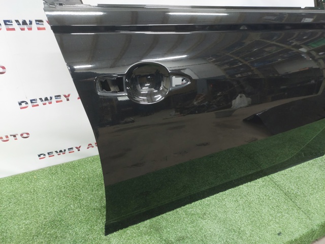 NISSAN 801006CA0A Дверь передняя правая в наличии Киев