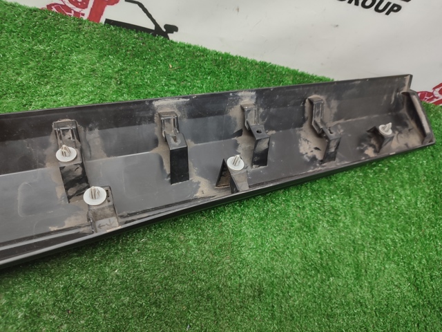 NISSAN 808706RA0A Молдинг двери передней правой нижний в наличии Ирпень