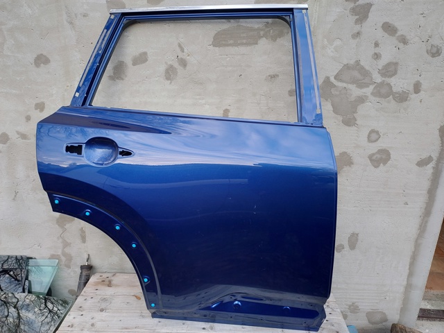 Дверь задняя, правая 821006RR0B NISSAN