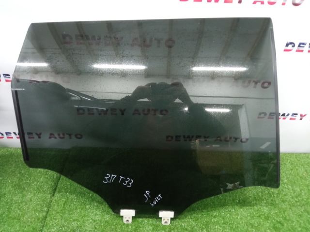 Стекло задней правой двери 823006RA0A NISSAN