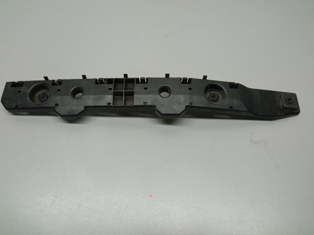 Направляющая заднего бампера, правая 852206RA0A NISSAN