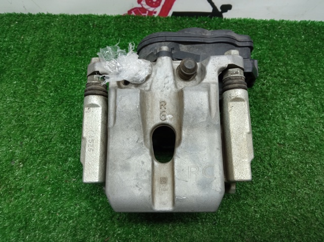 Тормозной суппорт правый задний D40006RA0C NISSAN