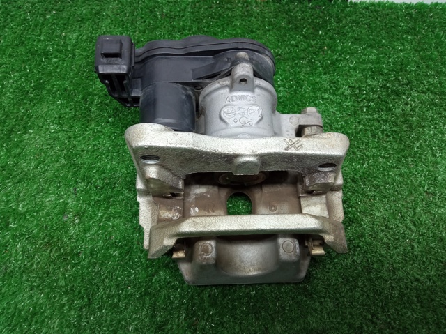 D40006RA0C NISSAN Суппорт задний правый купить в Ровно