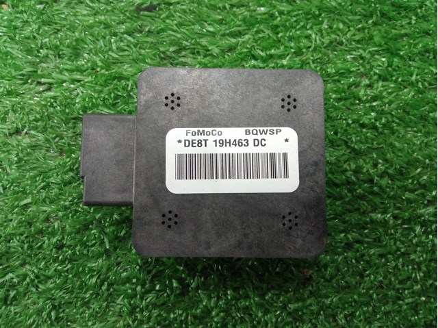 Антенна GPS DE8T19H463DC FORD