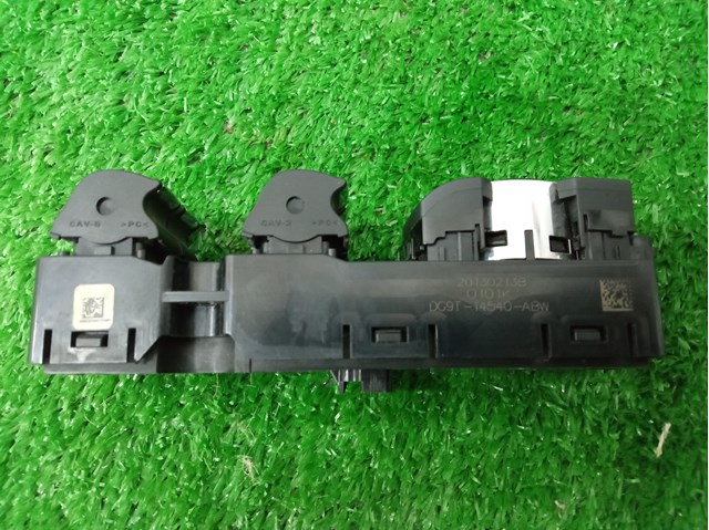 FORD DG9T14540ABW Кнопочный блок управления стеклоподъемником передний левый в наличии Украина