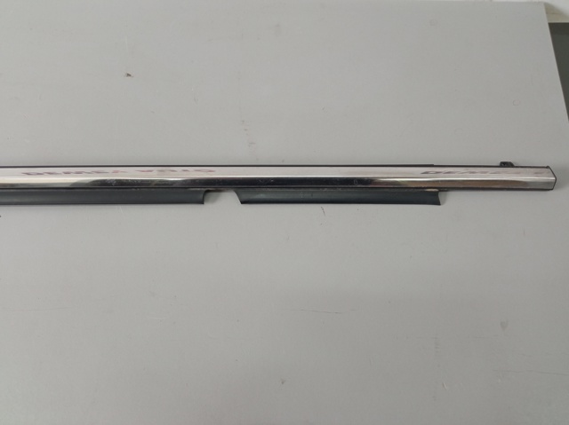 GHP950650F MAZDA Молдинг опускного стекла двери передней левой купить в Ужгород