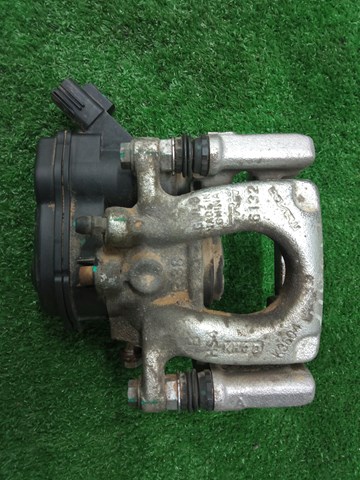Задний правый суппорт GMY02661X MAZDA