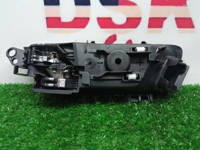 LJ6BA22600DAW FORD Ручка двери передней внутренняя правая купить в Черновцы