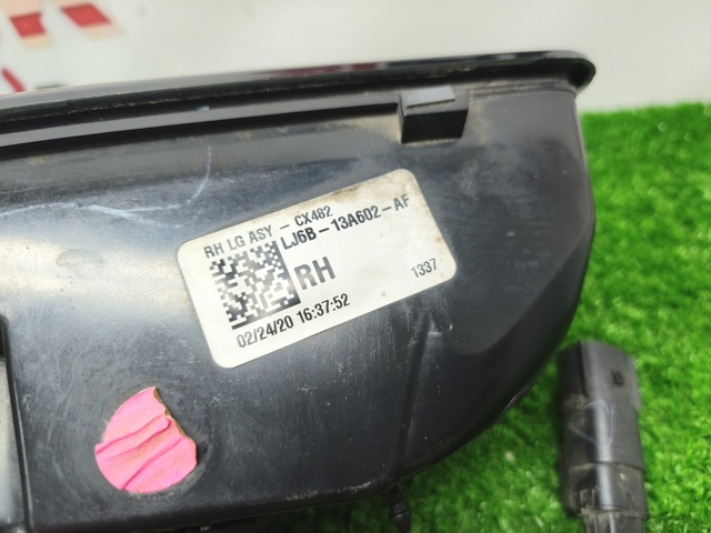 LJ6Z13404D Фонарь задний правый внутренний купить Ужгород
