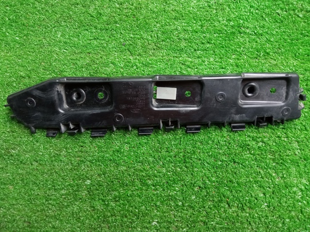 Направляющая заднего бампера, правая LJ6Z17D942C FORD