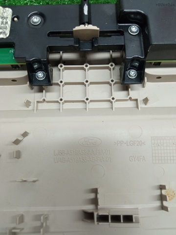 LJ6Z58519A70AA Плафон салона купить Ужгород