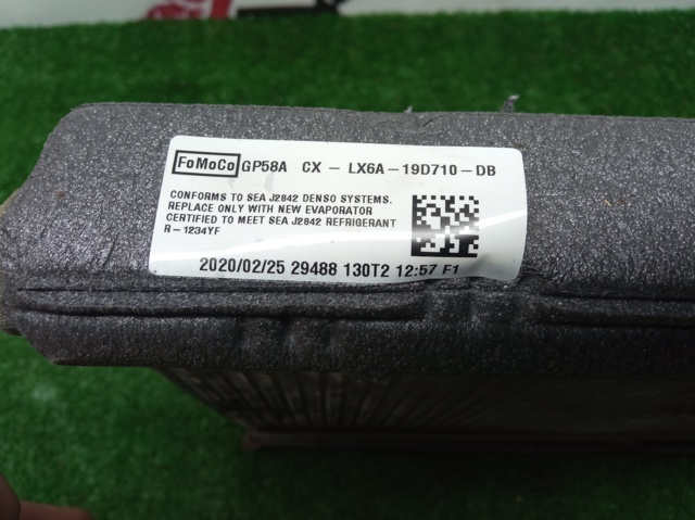 LX6Z19860A Испаритель кондиционера купить Житомир