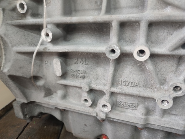 LX6Z6007D FORD Двигатель купить в Одесса