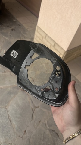 BMW 51167468242 Накладка (крышка) зеркала заднего вида правая в наличии Ужгород