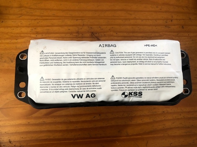 Подушка безопасности (AIRBAG) пассажирская 5GM880204B VAG