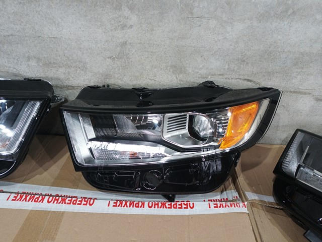 Блок фара левая FT4Z13008F FORD