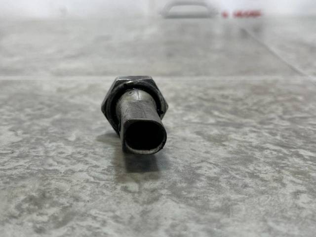 038919081M Датчик давления масла купить Киев