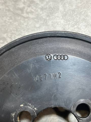 VAG 059121031L Шкив помпы в наличии Днепр