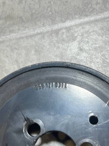 059121031L VAG Шкив помпы купить в Черкассы