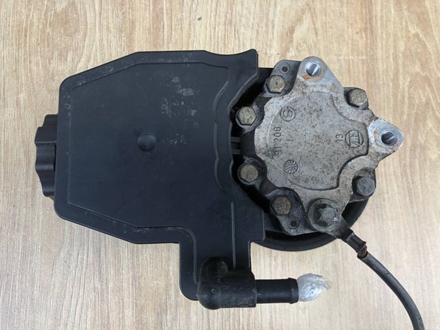 MERCEDES 0024668401 Насос ГУР в наличии Тернополь