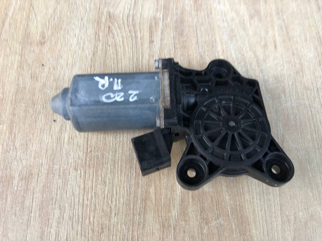 MERCEDES 0536004902 в наличии Запорожье