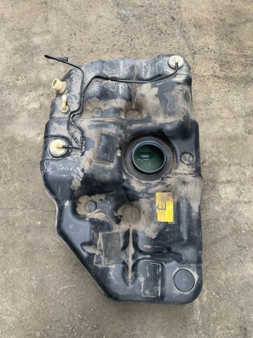 172025M300 NISSAN Бензобак купить в Одесса