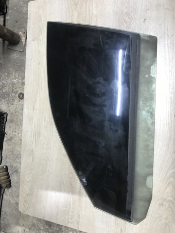 1U4845201A Стекло двери передней левой купить Каменское