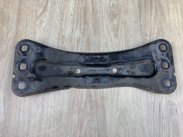 2032420401 MERCEDES Балка крепления коробки передач купить в Кривой Рог