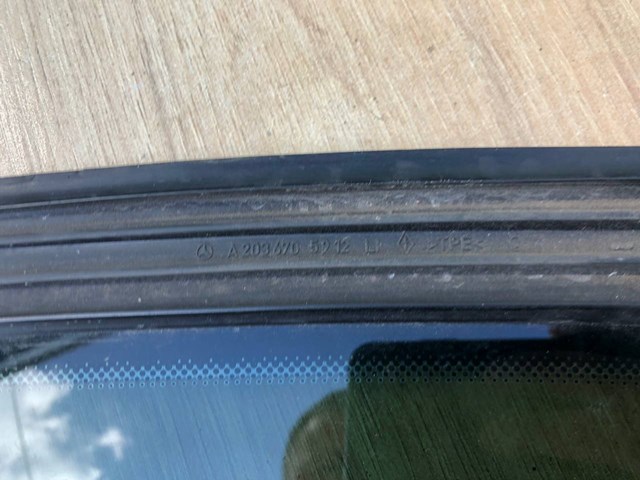 A2036705912 MERCEDES Стекло кузова (багажного отсека) левое купить в Харьков