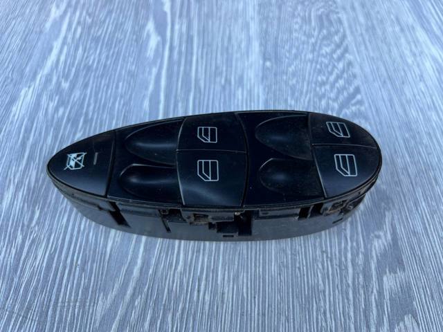 2118213679 MERCEDES Кнопочный блок управления стеклоподъемником передний левый купить в Одесса