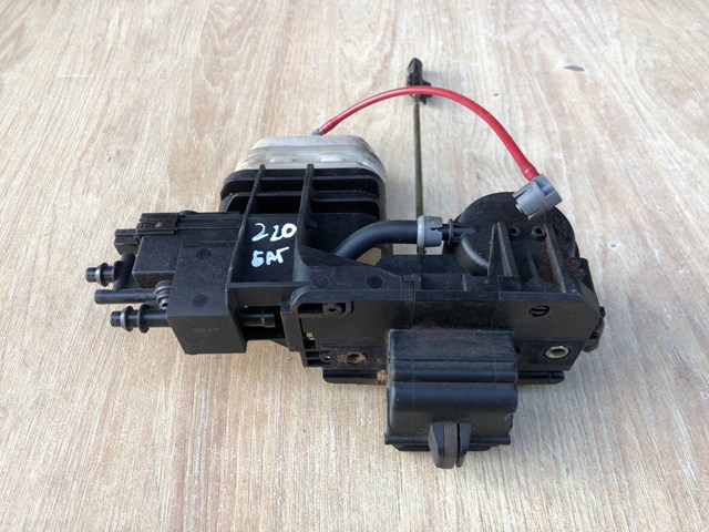2208000478 MERCEDES Замок крышки багажника (двери 3/5-й задней) купить в Кривой Рог