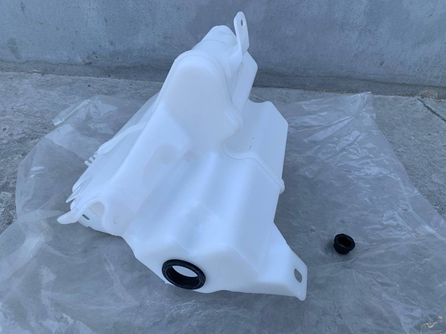 853150R060 TOYOTA Бачок омывателя стекла купить в Хмельницкий