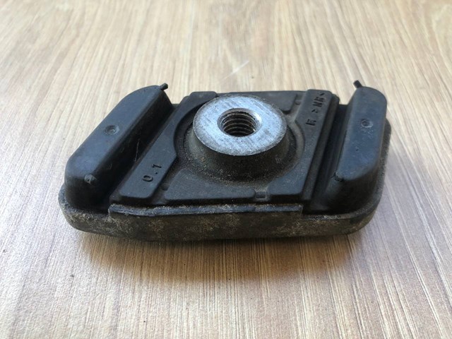 LR033205 LAND ROVER купить в Харьков