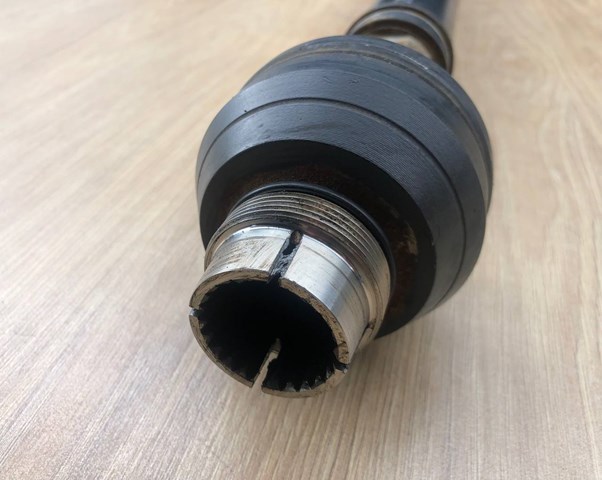 LR034513 LAND ROVER Кардан передний купить в Тернополь