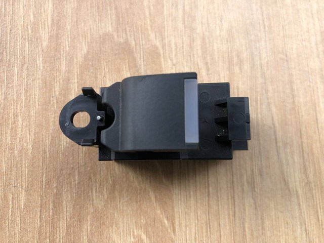 LR034811 LAND ROVER купить в Черновцы
