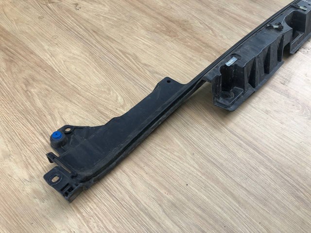 LR037923 LAND ROVER Кронштейн бампера заднего центральный купить в Запорожье