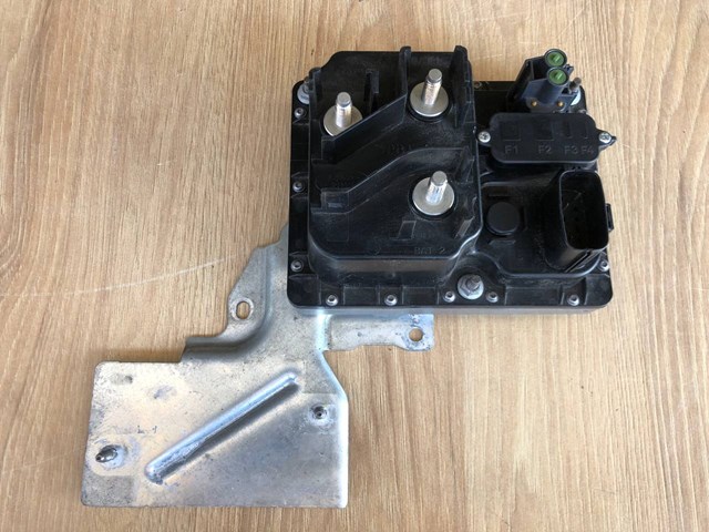 LR044877 LAND ROVER купить в Днепр