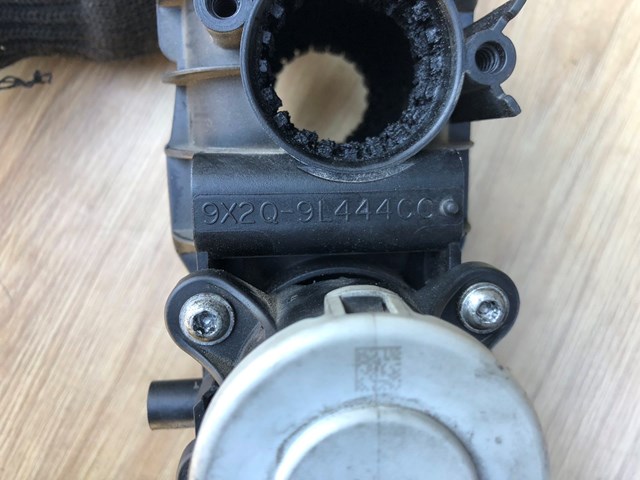 LR049446 LAND ROVER Дроссельная заслонка купить в Черновцы
