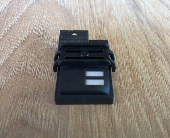 LR058011 LAND ROVER Датчик дождя купить в Тернополь