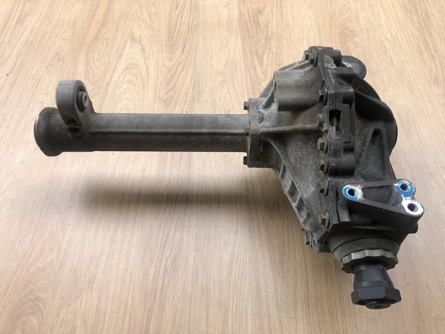 LR066511 LAND ROVER Редуктор передний купить в Днепр