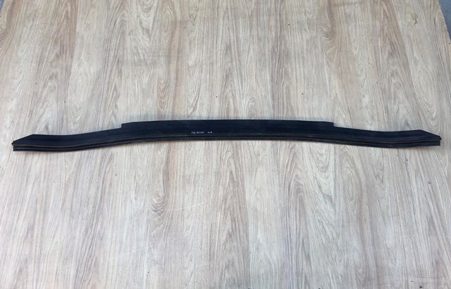 LAND ROVER LR066548 Водосток лобового стекла, жабо в наличии Сумы