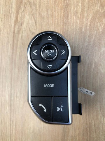 LAND ROVER LR067006 Блок кнопочных переключателей рулевого колеса в наличии Днепр