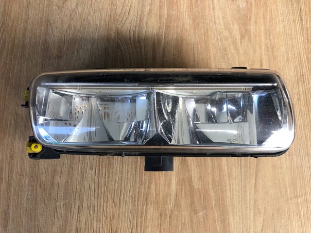 LAND ROVER LR080283 Фара противотуманная правая в наличии Черкассы